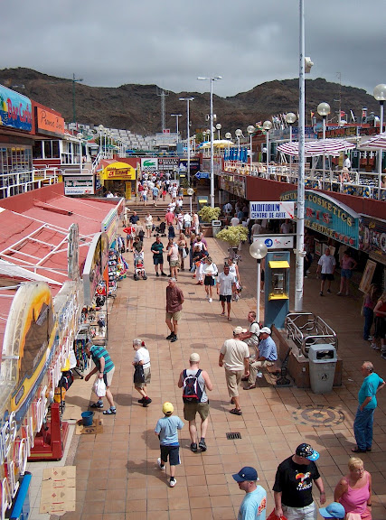 Puerto Rico shopping center
