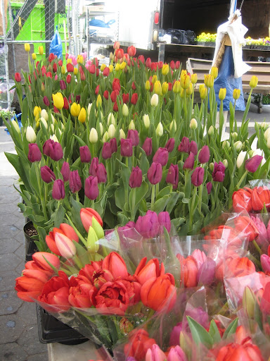 Not edible....but still spring-y and beautiful!