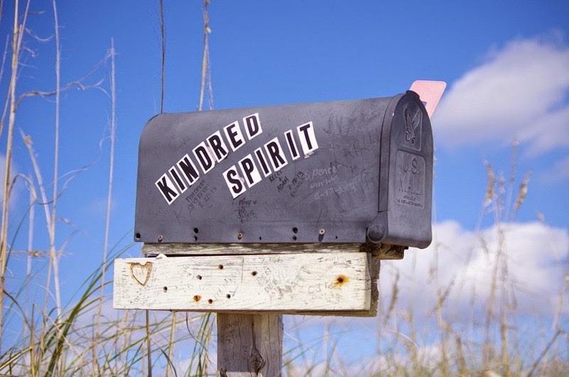 kindred-spirit-mailbox-5