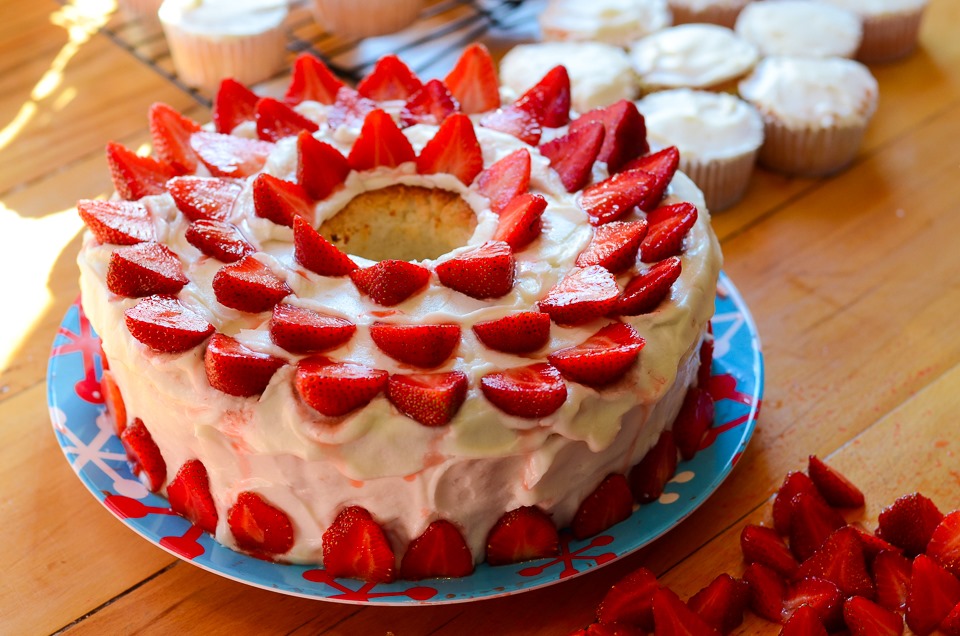 [strawberry-cake-97723.jpg]