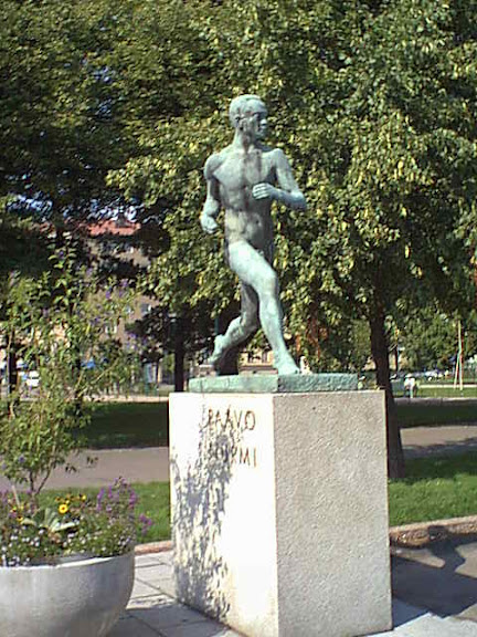 Statue of Paavo Nurmi