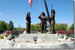 memorialstatues4