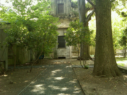 Here, on location in Yonkers, New York, at Alder Manor, for our shoot.