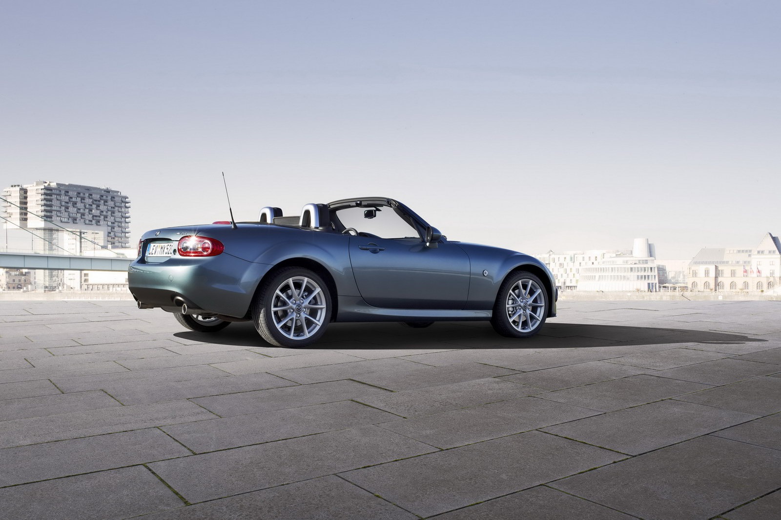 [Mazda-MX-5-Facelift-2012-30%255B2%255D.jpg]