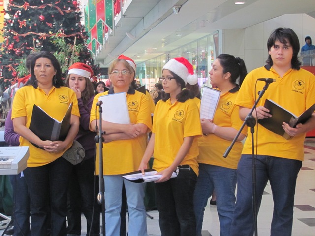 [CORO%2520UNAP%252CCORO%2520VOCES%2520BLANCAS%2520Y%2520CORO%2520JUVENIL%2520%252827%2529%255B2%255D.jpg]