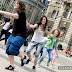 Mezinárodní den tance<br />
29.4.2012, Náměstí Dr. Edvarda Beneše, Liberec<br />
foto: (c) Jiří Částka, www.FotoBanka.net