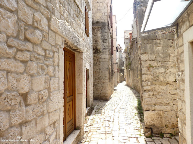 calles-empedradas-de-trogir-2.JPG