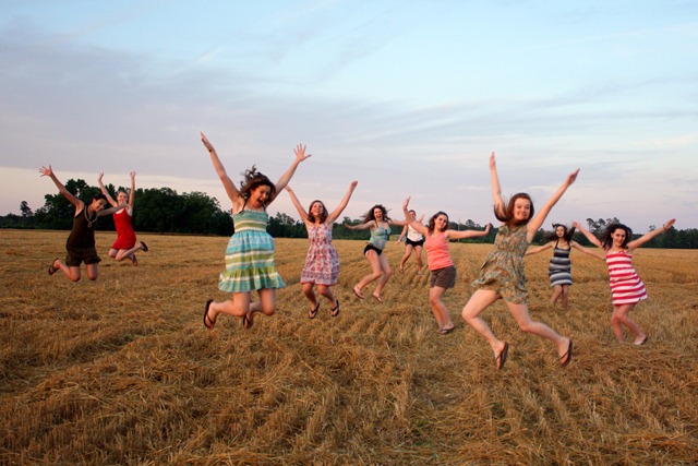 [biblestudygirlsswimparty%2520112%255B4%255D.jpg]