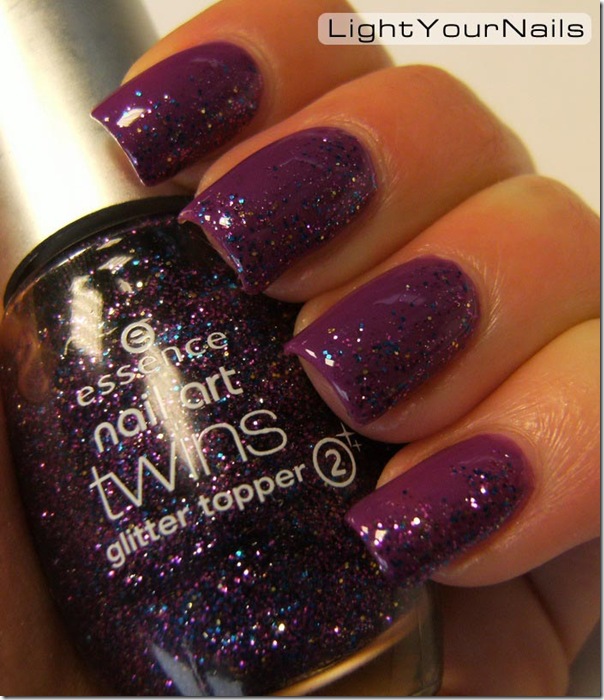 Essence Nail Art Twins Colour Base Gabriella, Essence Nail Art Twins Glitter Topper Troy, glitter gradient Essence Nail Art Twins Colour Base Gabriella, Essence Nail Art Twins Glitter Topper Troy, glitter gradient