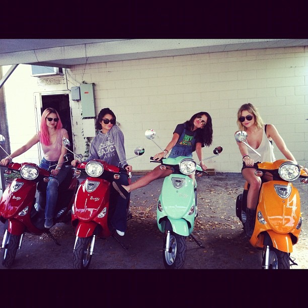 Spring Breakers on the set 06