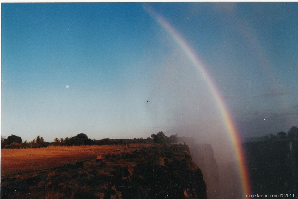[ZimVicFalls2%255B6%255D.jpg]