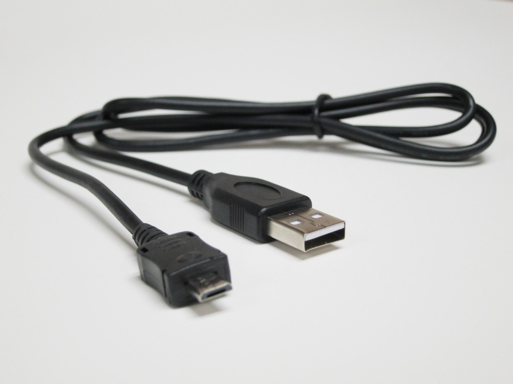 [USB2-0-Micro-USB-Cable5.jpg]