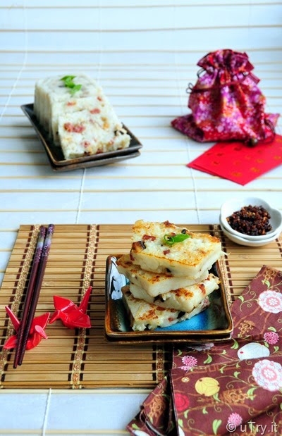 Chinese Turnip Cakes (港式臘味蘿蔔糕)   http://uTry.it