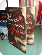Muerte entre las rosas