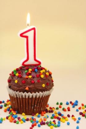[first-birthday-cupcake%255B4%255D.jpg]