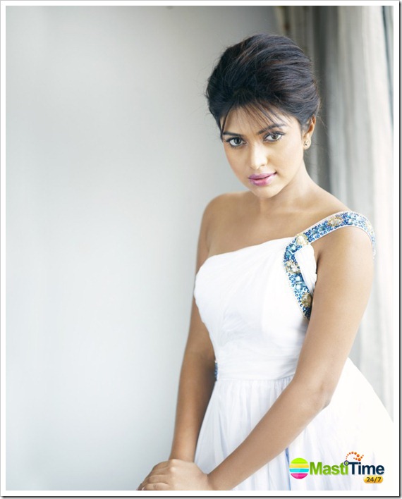 Amala_paul_Latest_Hot_Glamour_Photo_shoot_Stills-2012 Amala_paul_Latest_Hot_Glamour_Photo_shoot_Stills-2012