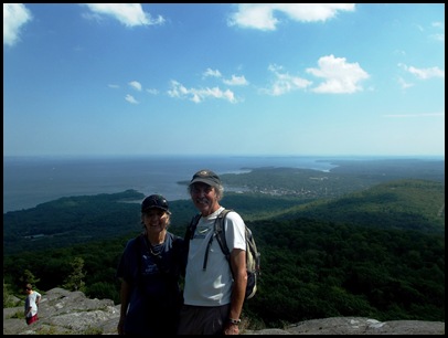 Hiking to Ocean Overlook (22)