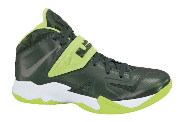 Team Bank Options For Nike Zoom Soldier VII Available at NDC