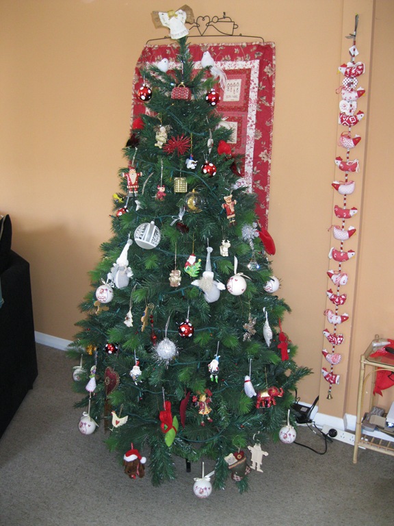 [xmas%2520tree%25202012%2520010%255B3%255D.jpg]