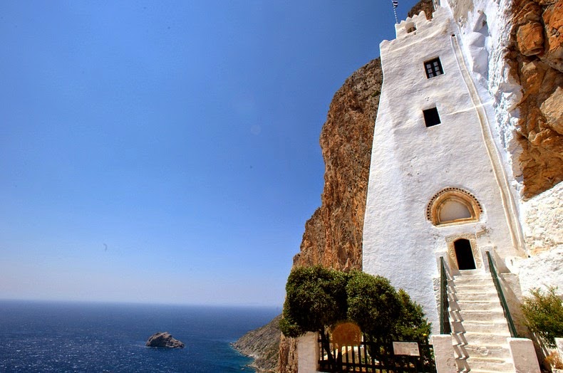 monastery-panagia-hozoviotissa-3