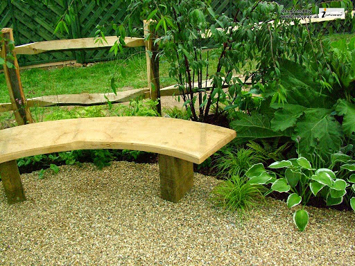 curved-wooden-garden-bench-design-ideas.jpg