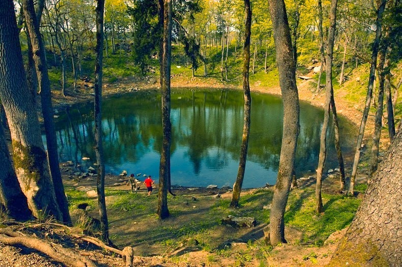 kaali-crater-4 kaali-crater-4