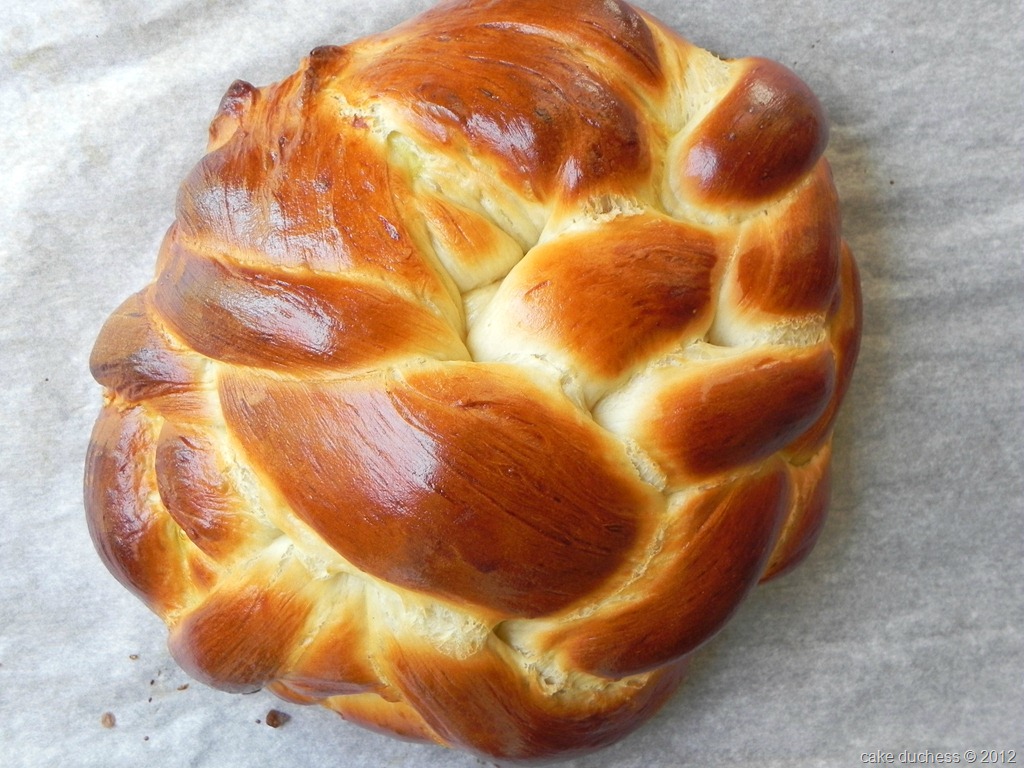 [honey-challah-for-breaking-bread-24.jpg]