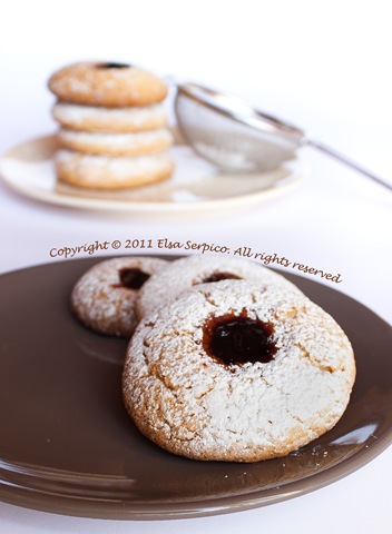 [biscotti-con-marmellata2%255B11%255D.jpg]