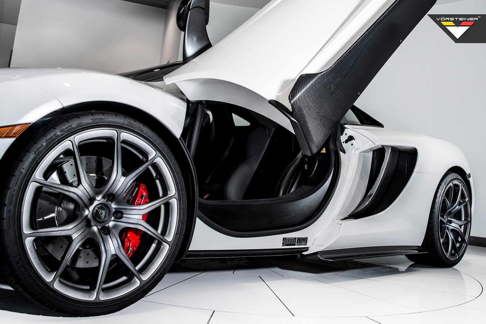 [Vorsteiner-McLaren-MP4-12C-VX-6%255B2%255D.jpg]