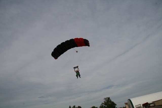 [cominginforlanding%255B2%255D.jpg]