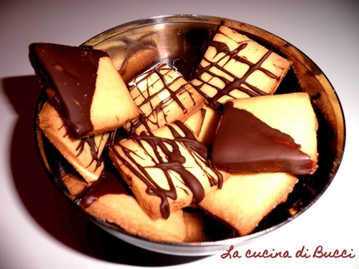 Biscotti_di_frolla_al_cioccolato Biscotti_di_frolla_al_cioccolato