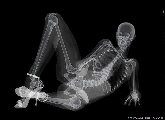 [pin_up_calendar_10%255B4%255D.jpg]