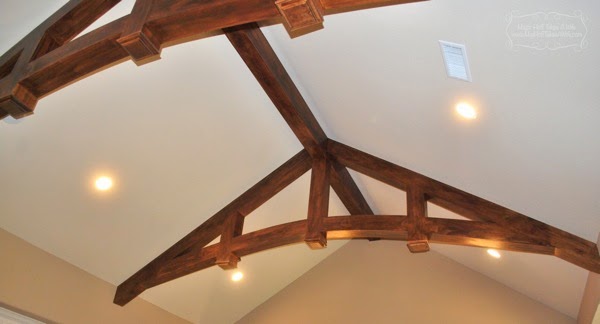 Wood beams in arched ceiling spectacular arch.jpg Wood beams in arched ceiling spectacular arch