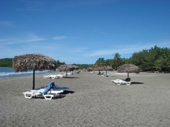 [beach%255B3%255D.jpg]