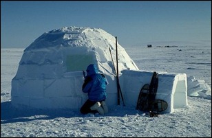 inupiat-eskimo-igloo esquimó