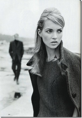 Editorial entitled Tweed Mon Amour, Bazaar 1995 October.