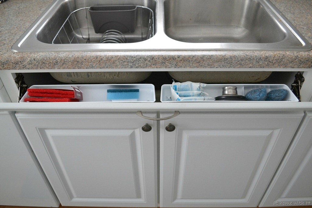 [kitchen_fliptray_front_athomewithh%255B3%255D.jpg]