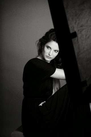 [Est%25C3%25A9e_Lauder_Stephanie_Seymour_Feb2014%255B5%255D.jpg]