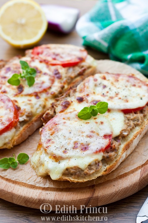 sandvis cu ton si mozzarella