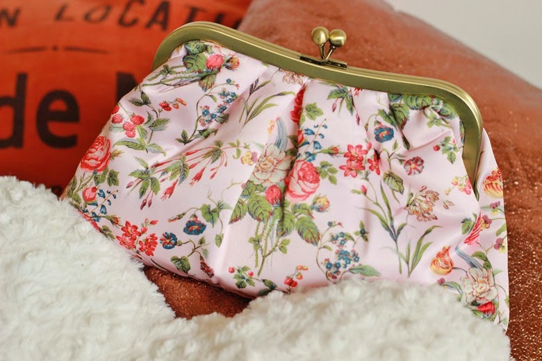 The Vintage Cosmetic Company Make-up Bag 