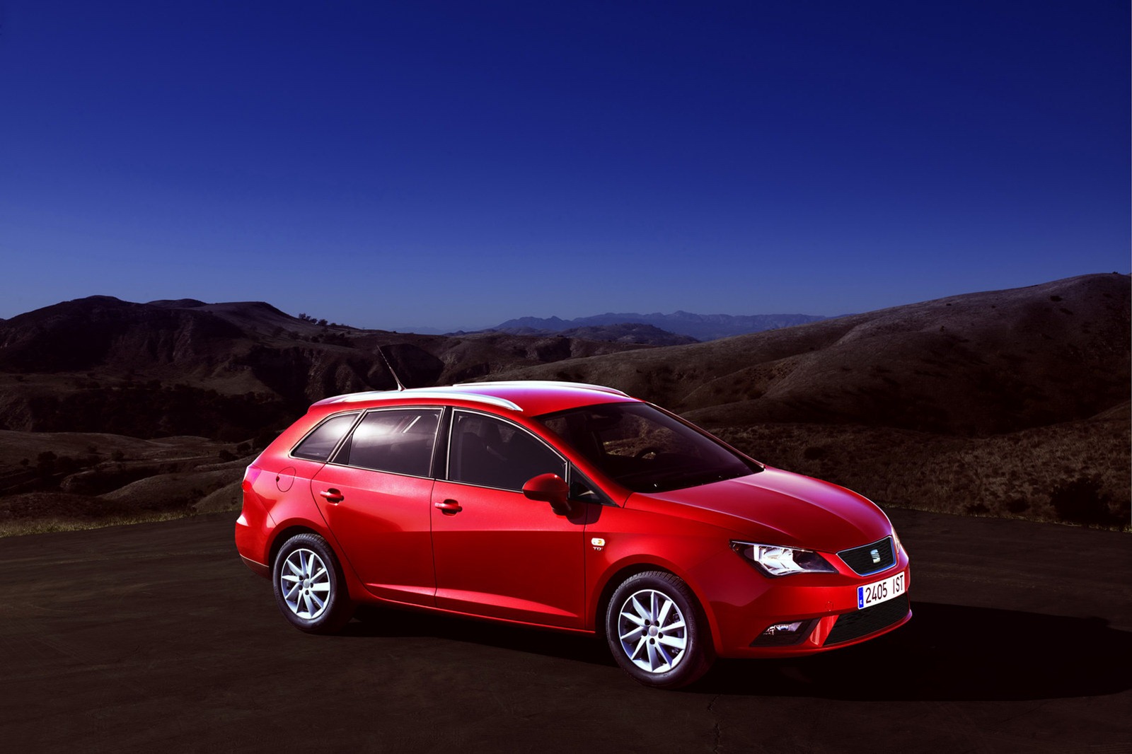 2012-Seat-Ibiza-6[2].jpg