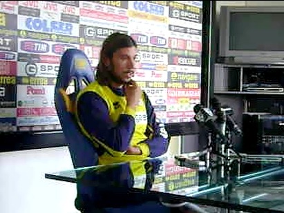 [zaccardo%2520conferenza%2520stampa%252028%252010%25202011%2520%2520centro%2520sportivo%2520di%2520collecchio%2520stadiotardini%2520com%255B2%255D.jpg]