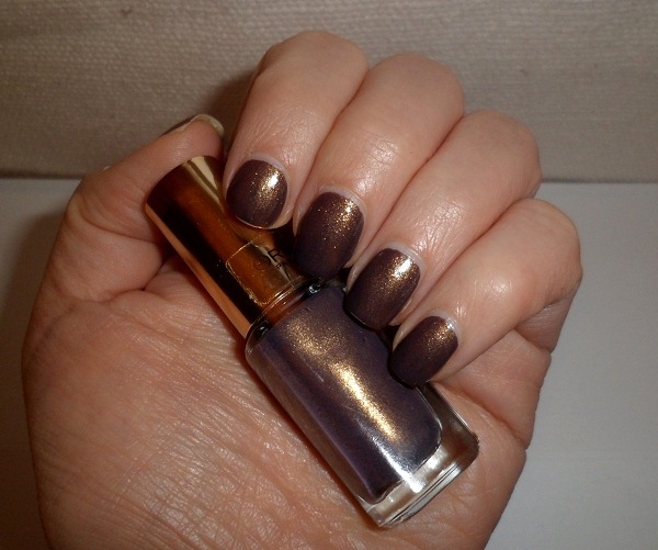 007-loreal-paris-color-riche-mysterious-icon-mini-nail-polishes-review-swatches-