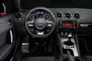 audi-TT-RS steering-wheel
