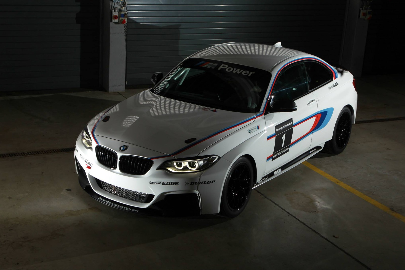 [BMW-M235i-Racing-1%255B3%255D.jpg]