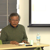 研究会のメンバーに語りかけるRiwanto氏 / Dr. Riwanto explained the situations of Indonesian workers in Malaysia.