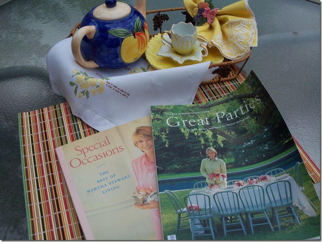 yellow teacup 016