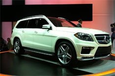 [New-York-2012-Mercedes-GL-unveiled%255B3%255D.jpg]