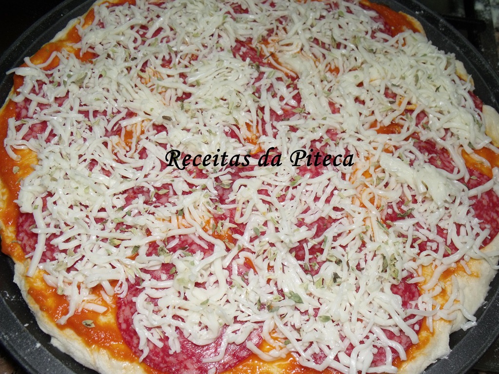 [Pizza%2520de%2520salame%25201%255B2%255D.jpg]
