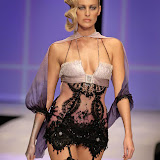 25725_intlingsho_ee_080_122_1124lo.jpg